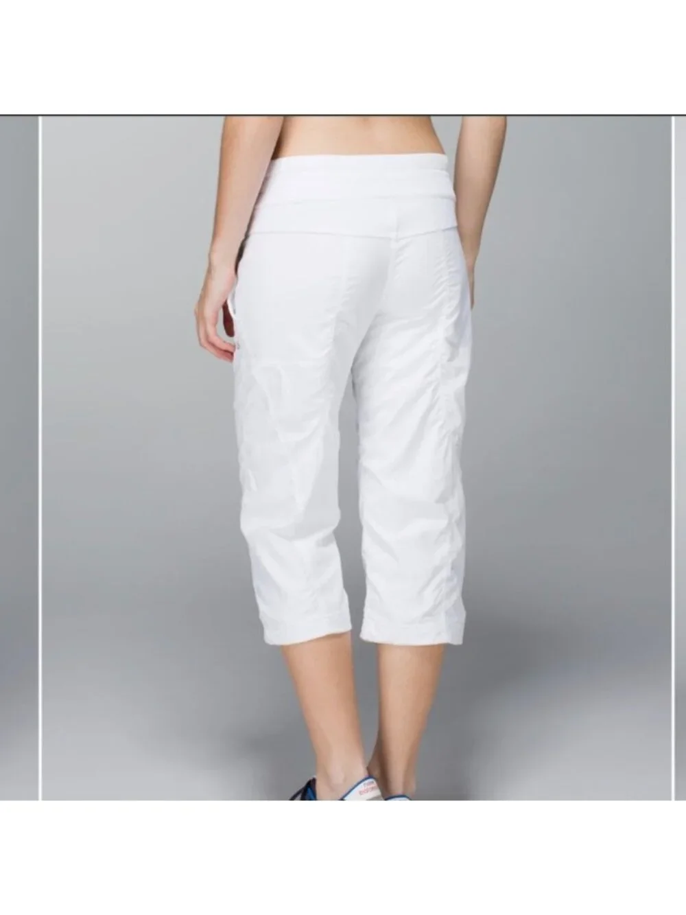 Lululemon Studio Crop *Liner White EEUC